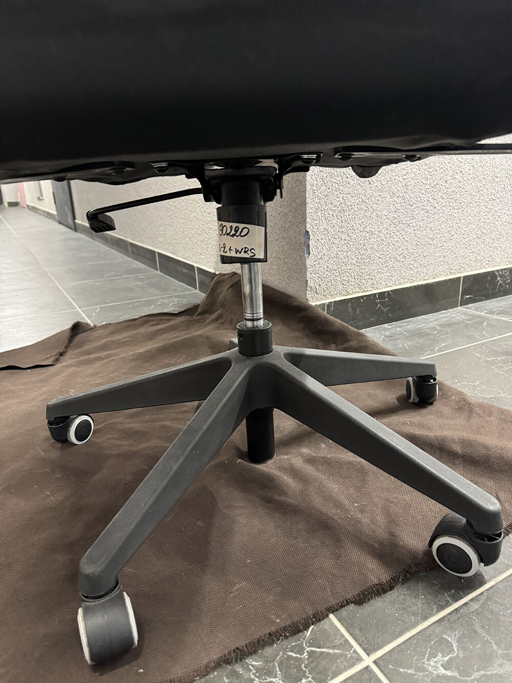 Газлифт в геймерском кресле