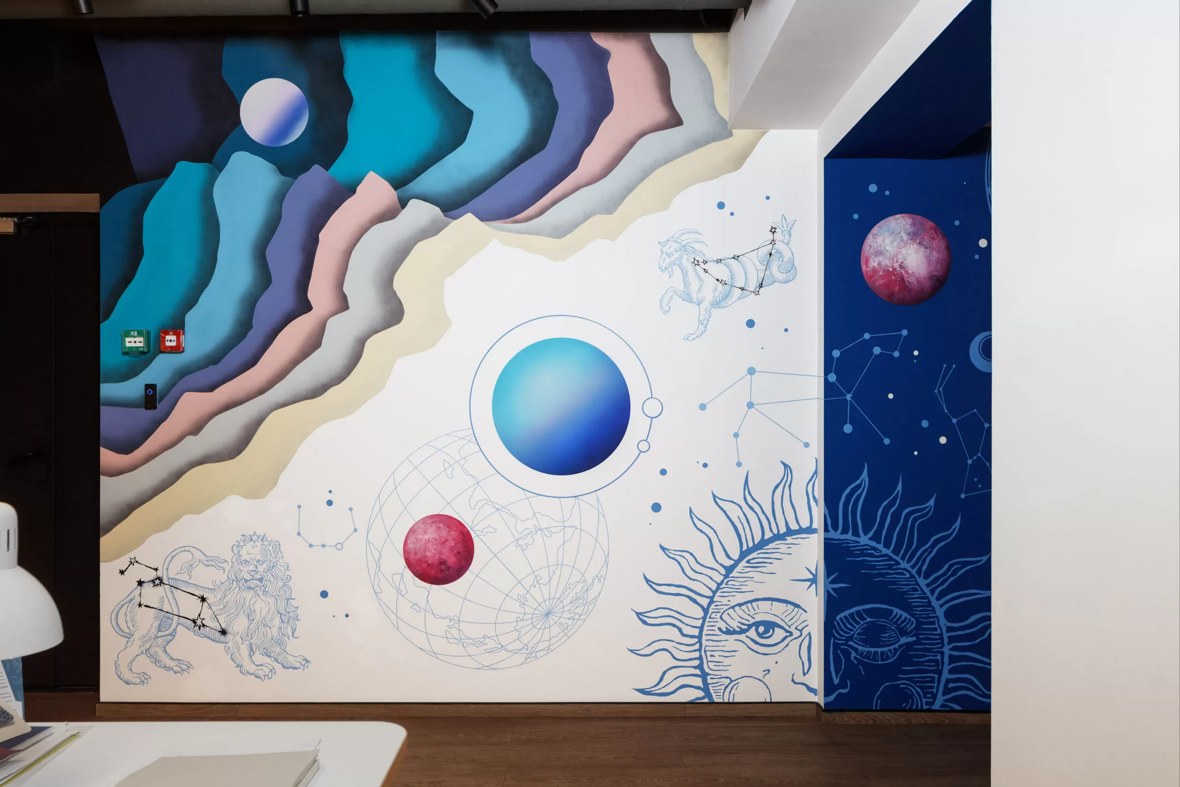 Художественная роспись стен: преимущества услуги и необходимость обращения к профессионалам